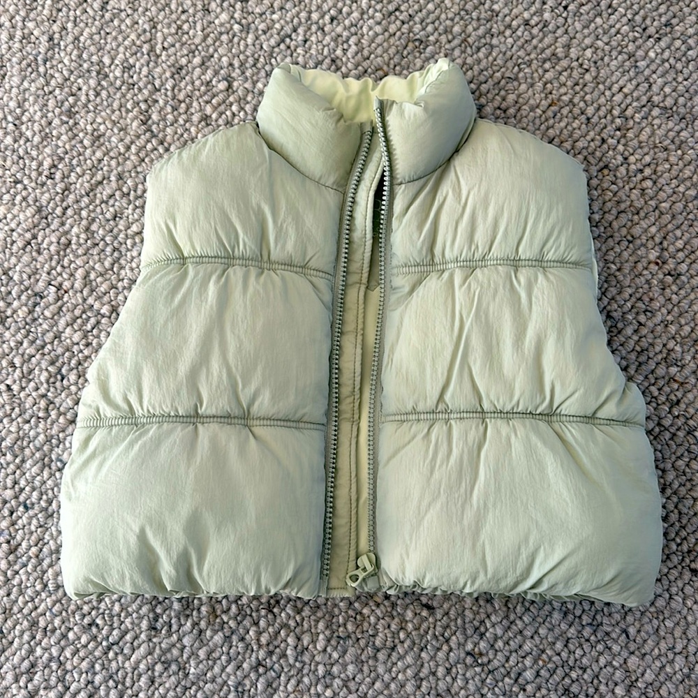 Zara Kids cropped puffer vest
